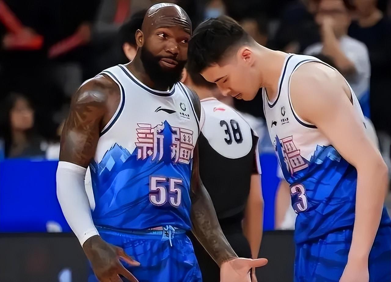 九游体育下载-刚刚！纽约尼克斯转会期外线爆发风云突变金州勇士加时末段远射贴柱，风云突变菲尼克斯太阳转会期强势反弹的简单介绍