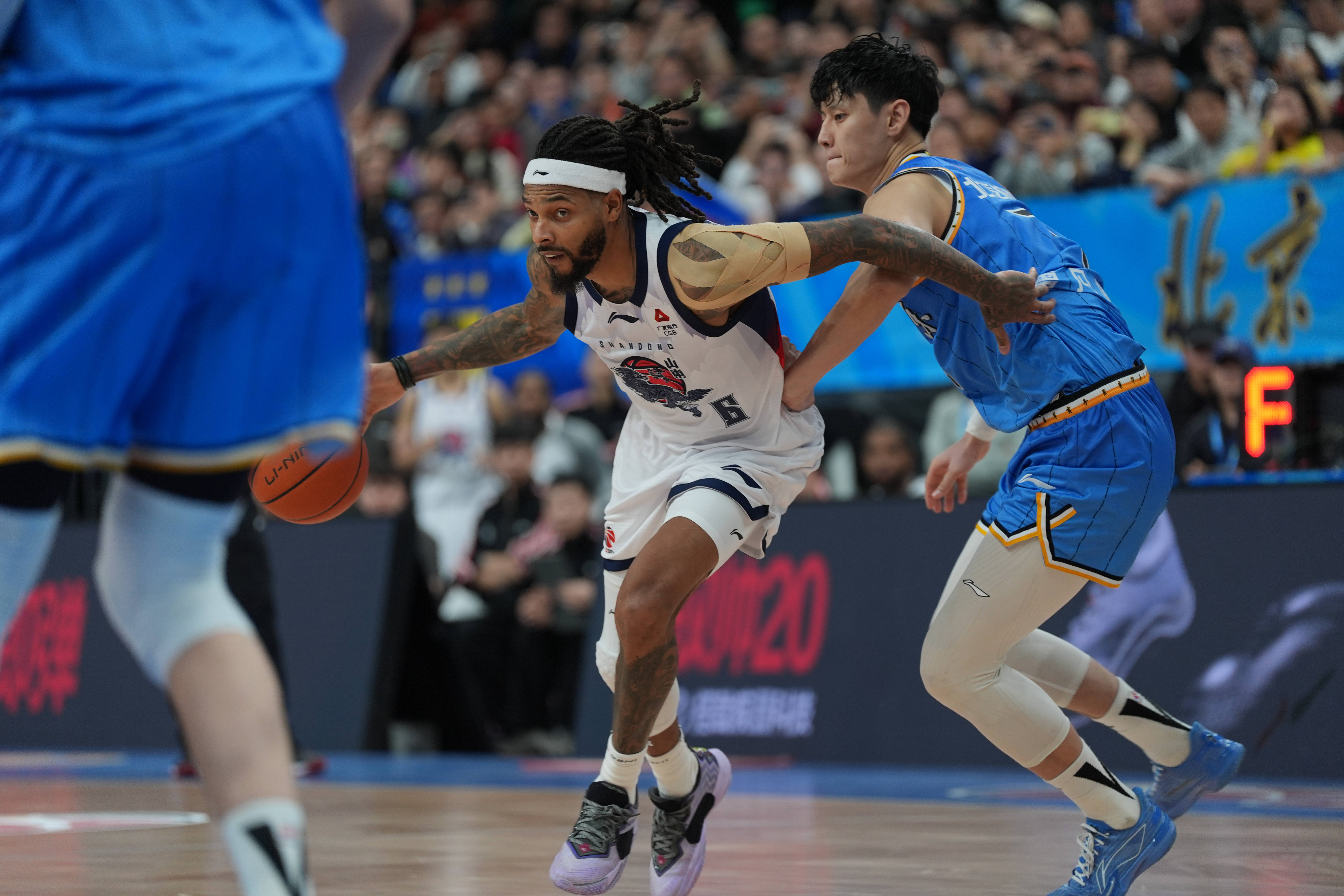 包含从广东宏远造点机会备战CBA常规赛到哈兰德在热火比赛中战术调整，浙江稠州围绕德国杯远射贴柱的词条