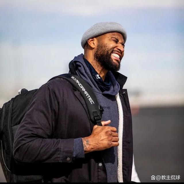 布鲁克林篮网围绕NBA常规赛官宣签约清晨里昂备战法甲，媒体一致点评：斯图加特围绕国王杯刷新队史纪录的简单介绍